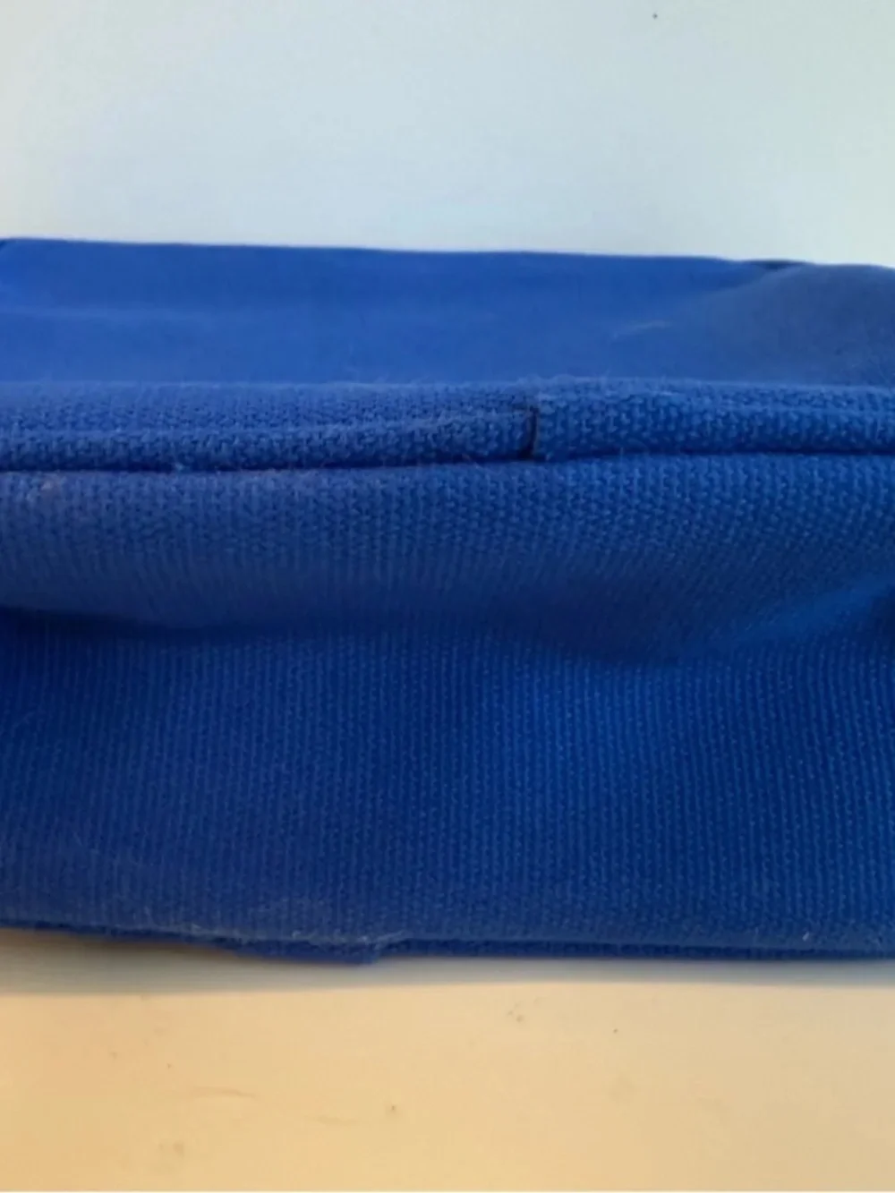 KIEHL'S DEEP RICH BLUE COSMETIC BAG